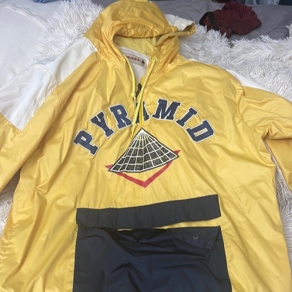 Black pyramid hoodie